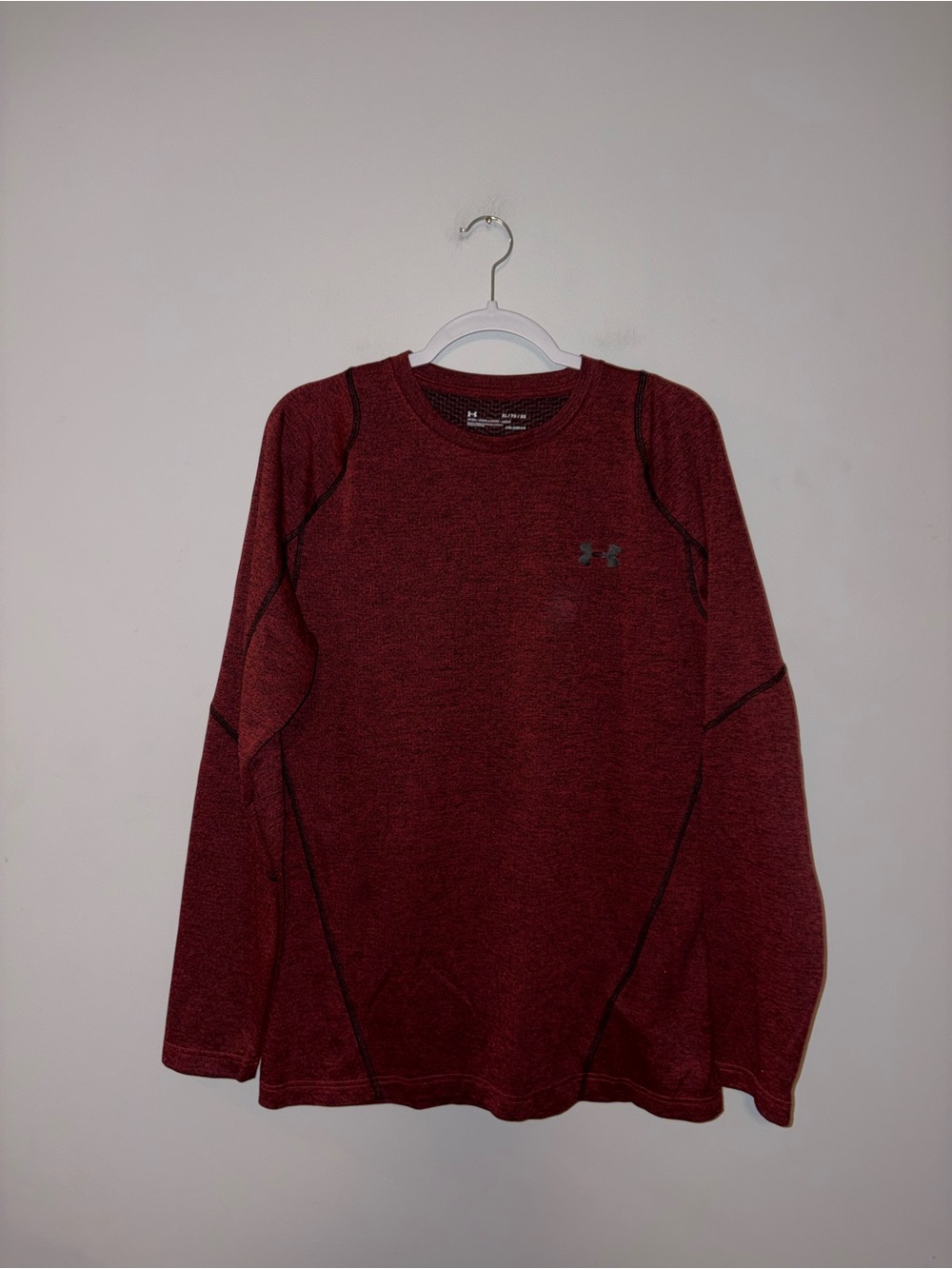 Under Armour | Burgundy Longsleeve